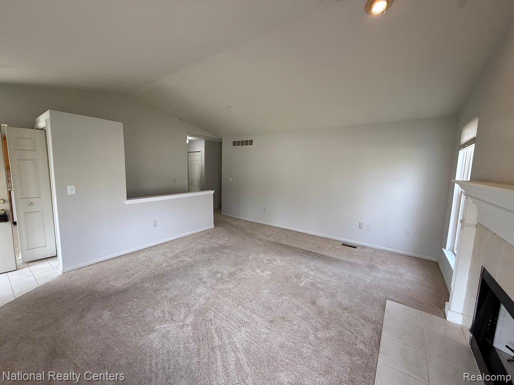 41506 GREENSPIRE Drive, Clinton Twp, MI 48038 — Photo 14