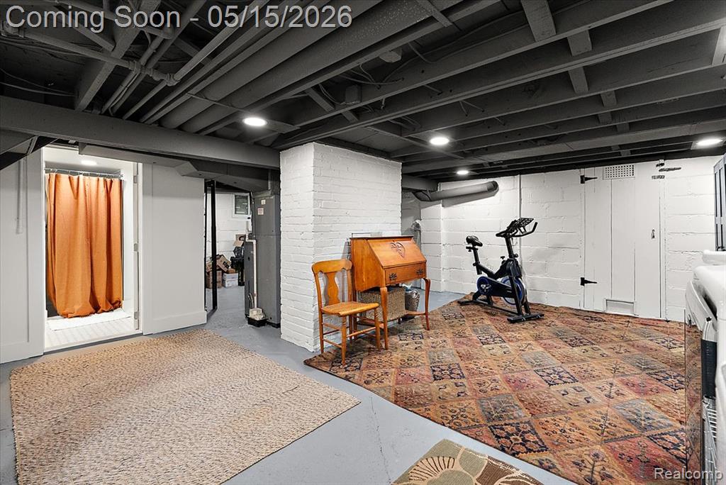 516 Woodcrest Drive, Royal Oak, MI 48067 — Photo 22