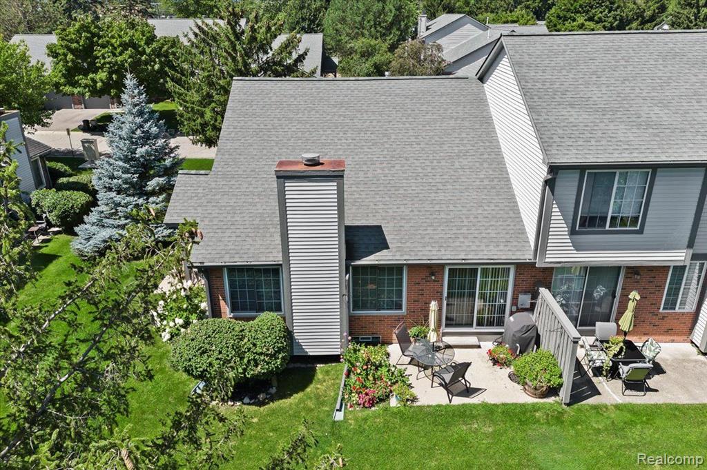 456 WINWOOD Circle, Walled Lake, MI 48390 — Photo 5