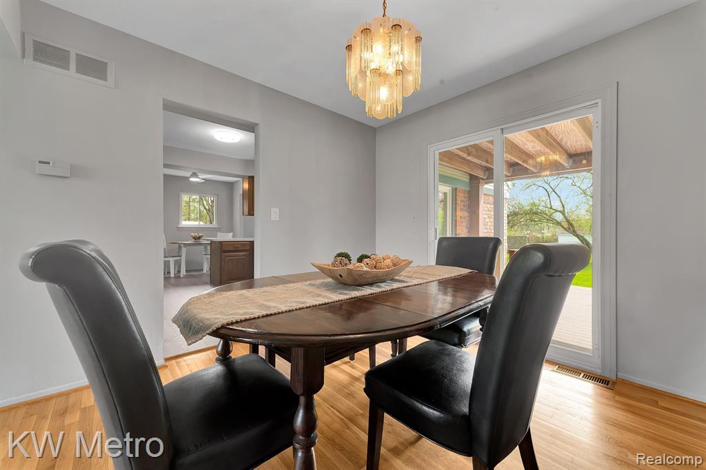 415 LANGE Drive, Troy, MI 48098 — Photo 10