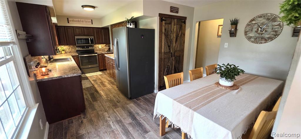 6123 N Seymour Road, Flushing, MI 48433 — Photo 7