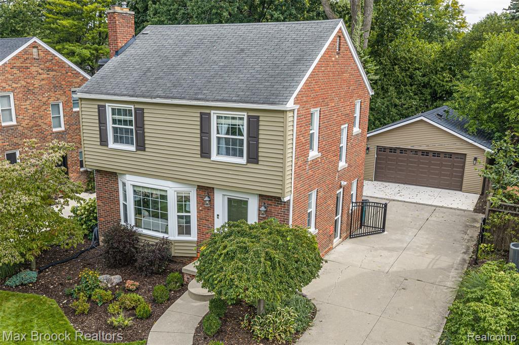 1516 Edgewood Drive, Royal Oak, MI 48067