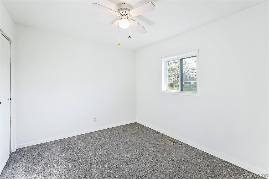 366 S Harris Road, Ypsilanti, MI 48198 — Photo 23