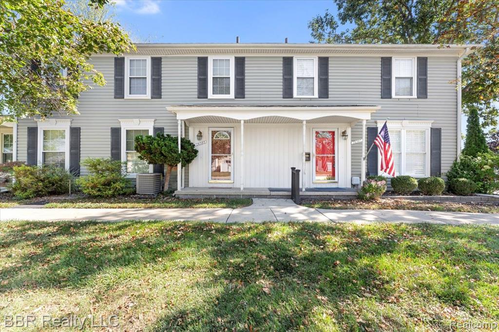 28305 Greenbriar Way, Brownstown, MI 48183 — front exterior