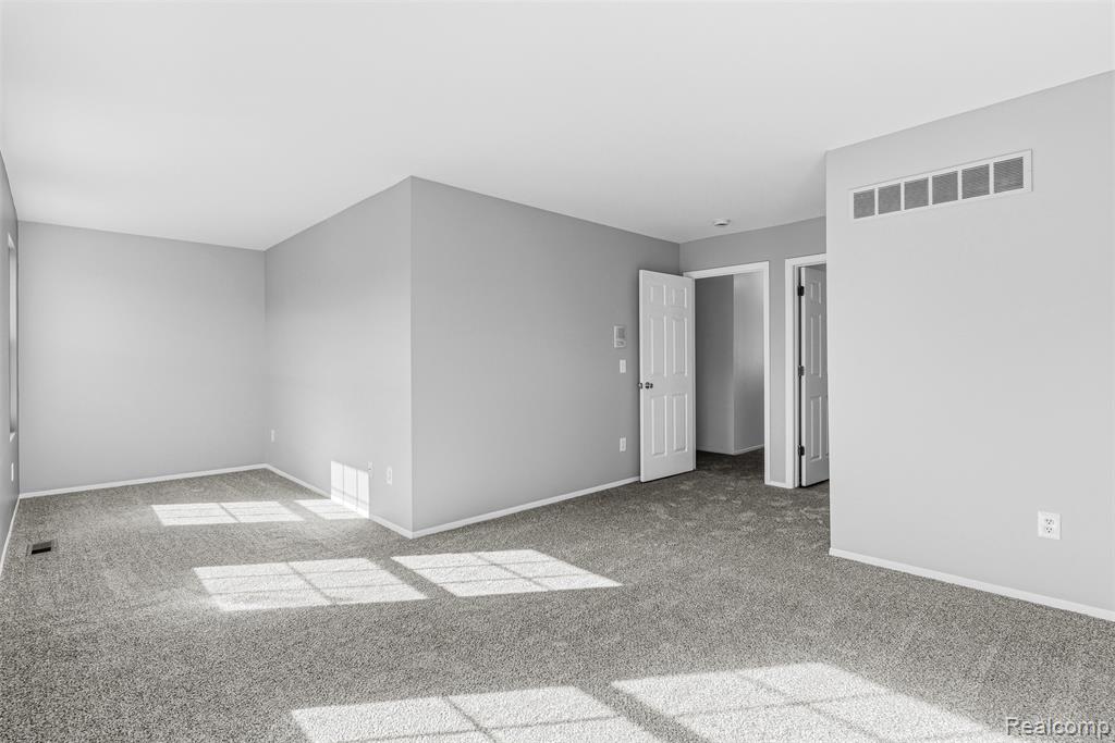 253 Stonegate W, Pontiac, MI 48341 — Photo 28