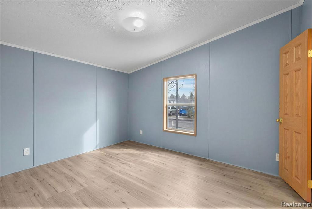 9072 Greentree Drive, Newport, MI 48166 — Photo 37