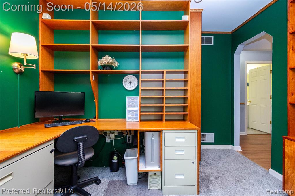 9840 Currie Road, Northville, MI 48167 — Photo 32
