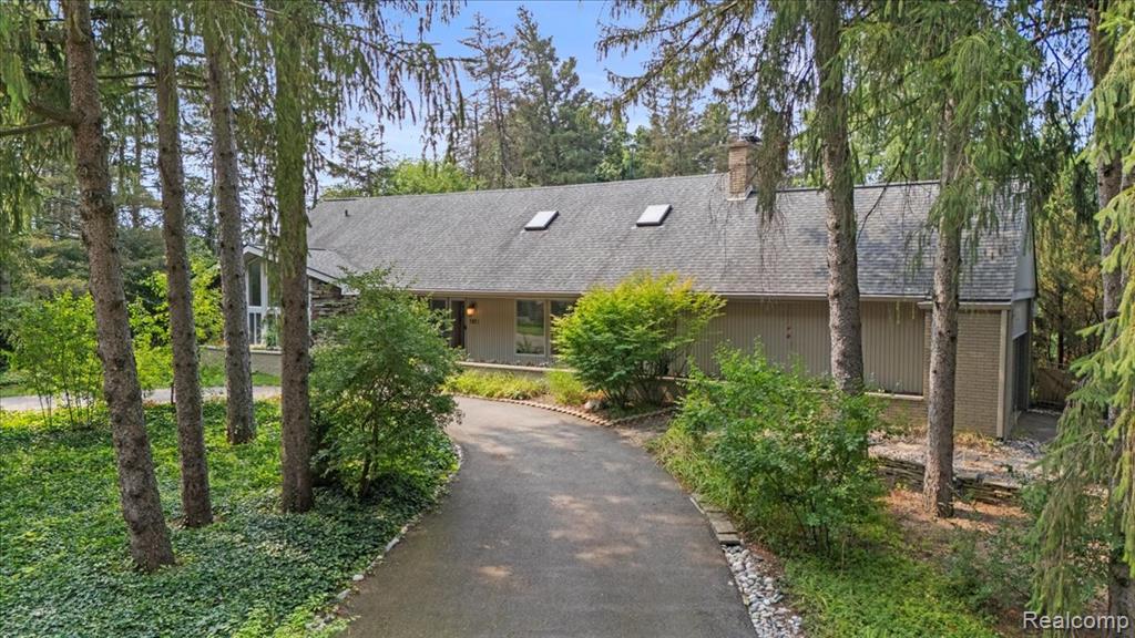 7871 Caberfae Trail, Clarkston, MI 48348 — Photo 4