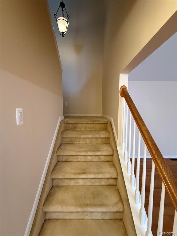 21629 Knights Lane, Trenton, MI 48183 — Photo 38