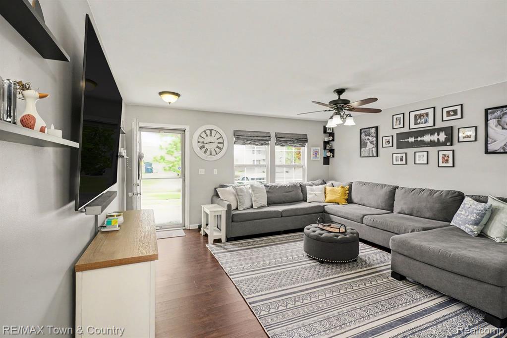 3253 Pine Run Drive, Swartz Creek, MI 48473 — Photo 4