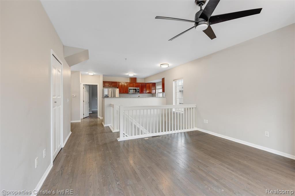 44 Adelaide Street - Photo 3