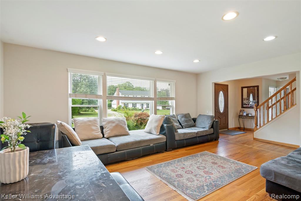 5016 Patrick Road, West Bloomfield, MI — Photo 9