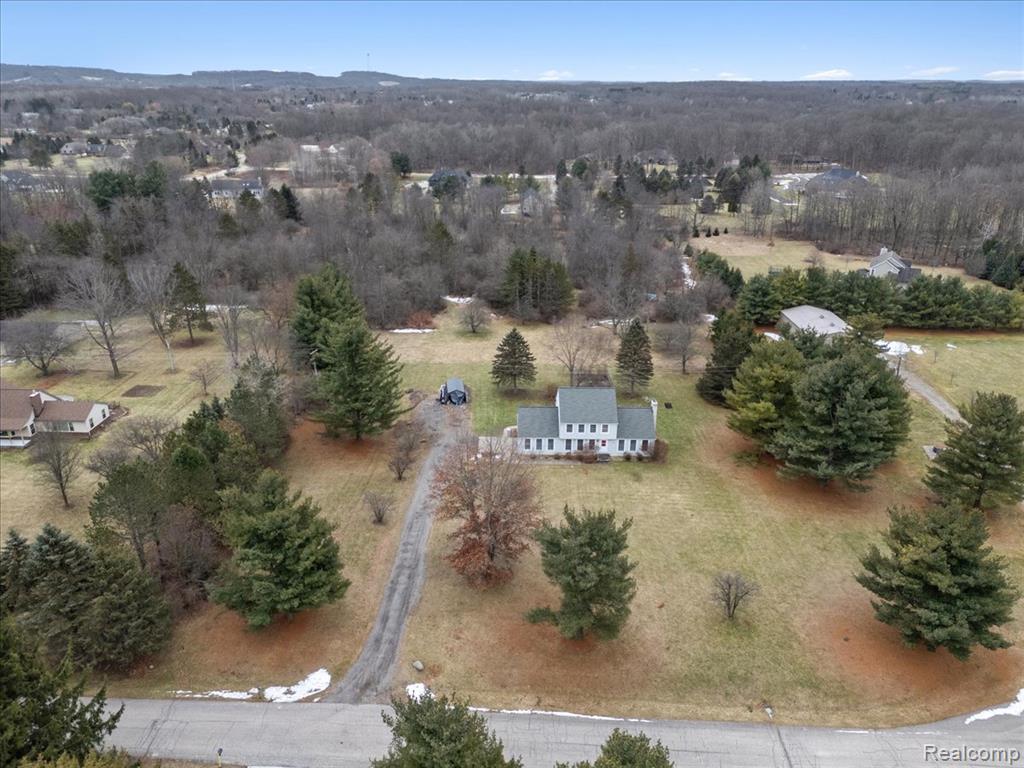 12386 Will Mill Drive, Milford, MI 48380 — Photo 24