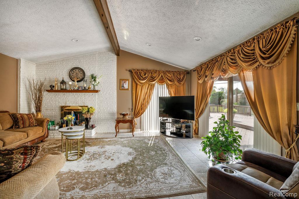 4908 Kadena Court, Sterling Heights, MI 48310 — Photo 25