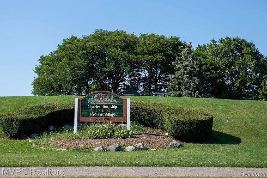 40849 ROMEO PLANK Road, Clinton Twp, MI 48038 — Photo 28