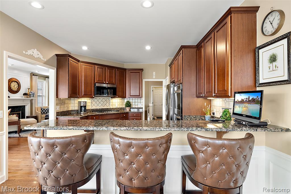 16956 Sycamore Court, Northville, MI 48168 — Photo 16
