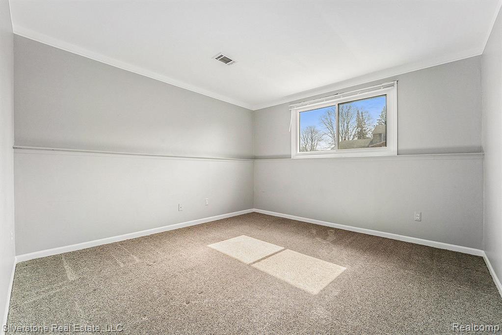 804 DICKSON Lane, Rochester Hills, MI 48307 — Photo 18
