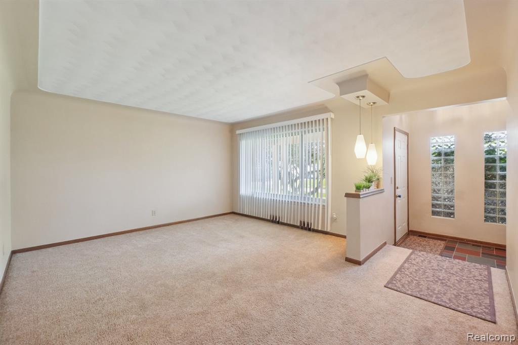 54829 Starlite Drive, Shelby Twp, MI 48316 — Photo 4