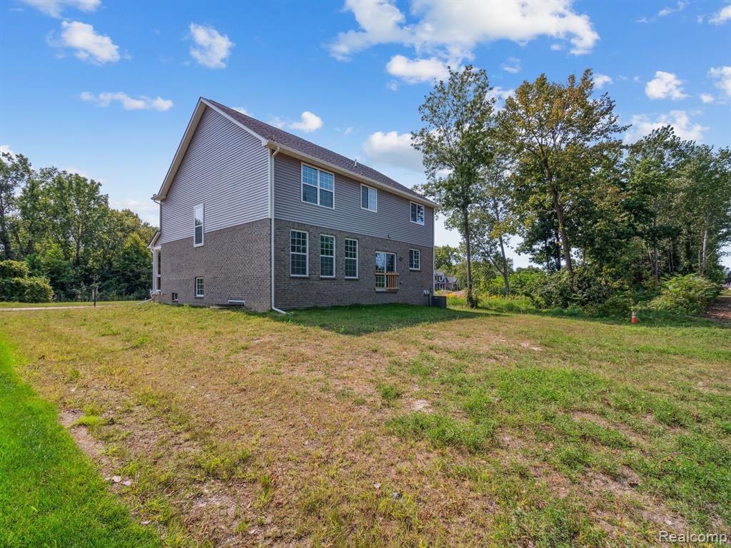 46840 TIMBERLAND Street, Belleville, MI 48111 — Photo 34
