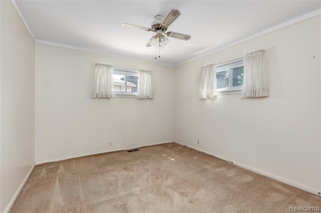6455 Mayfair Street, Taylor, MI 48180 — Photo 17