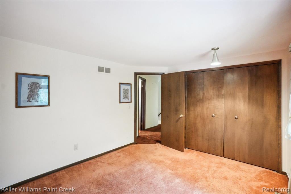 47955 BEN FRANKLIN Drive, Shelby Twp, MI 48315 — Photo 32