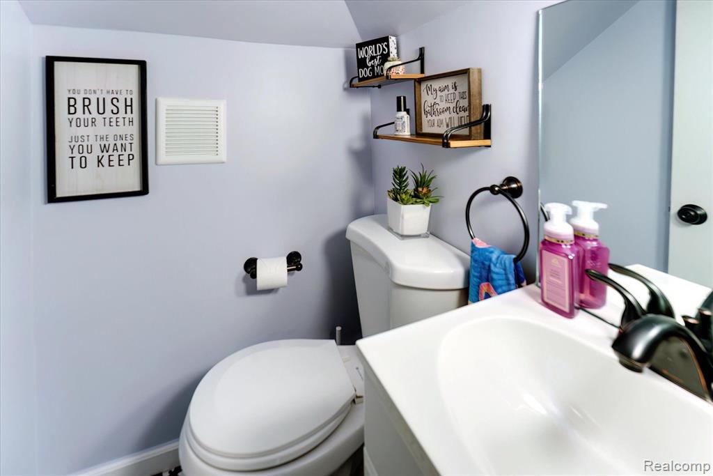 139 W WASHINGTON Street, Romeo, MI 48065 — Photo 35