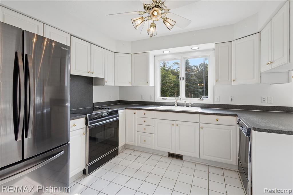11522 Roberts Road, Stockbridge, MI 49285 — Photo 15