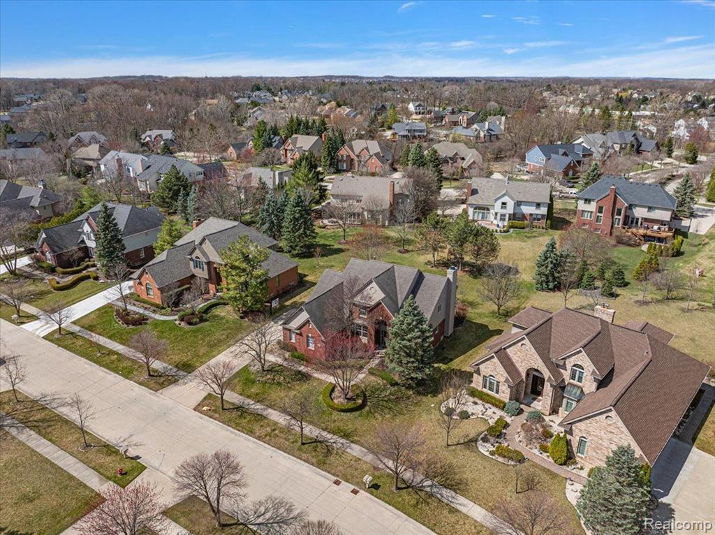 47082 NORTHUMBERLAND Street, Novi, MI — Photo 13