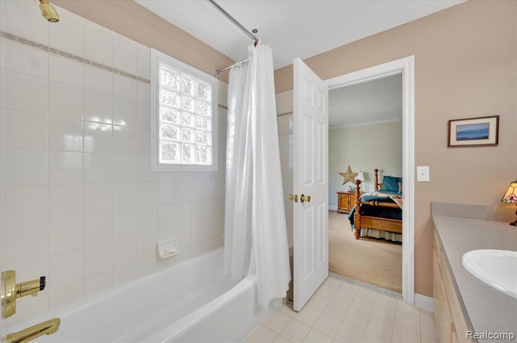 4952 BROOKSIDE Lane, Washington, MI — Photo 33