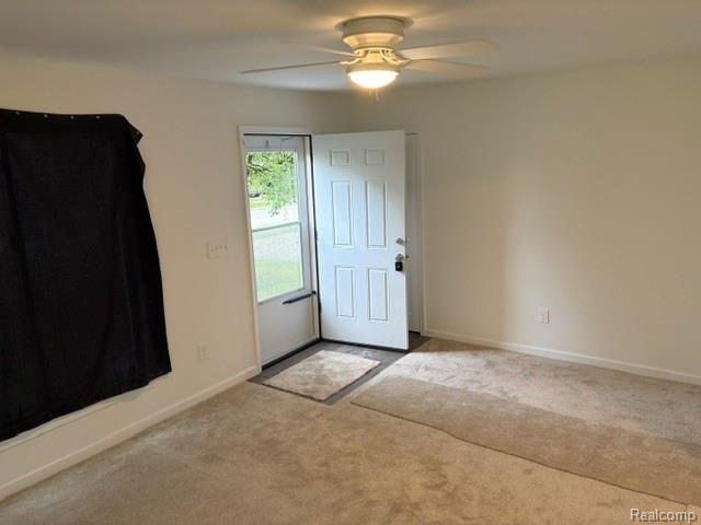 76 E Kalama Avenue, Madison Heights, MI 48071 — Photo 4