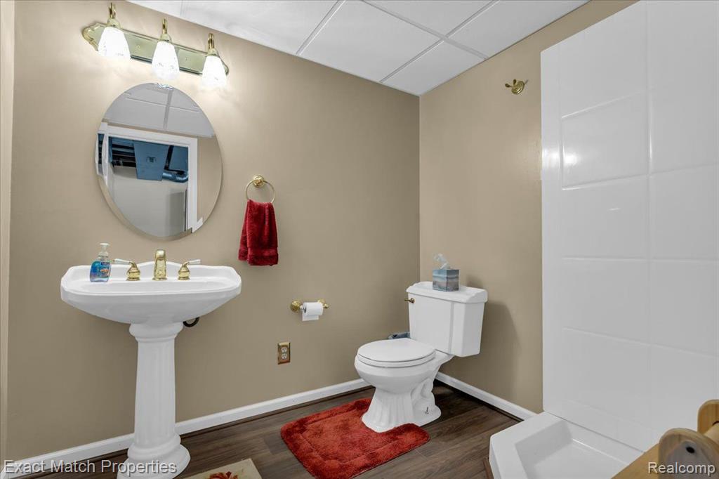 7180 HOWELL Avenue, Waterford, MI 48327 — Photo 41
