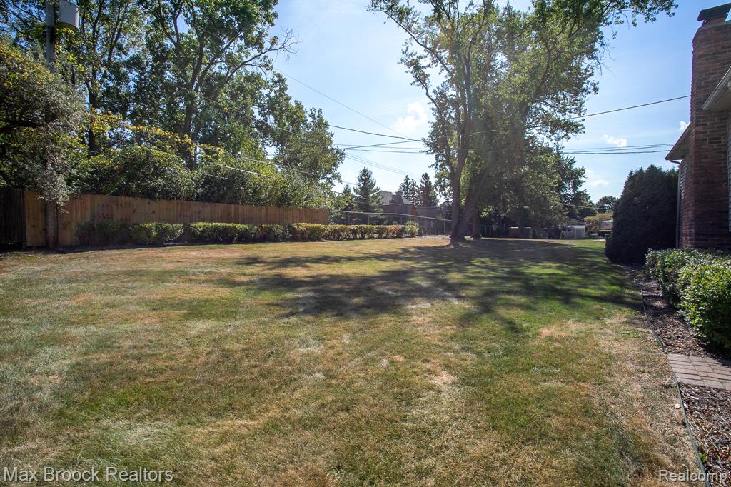 4298 Cherrywood Drive, Troy, MI 48098 — Photo 48