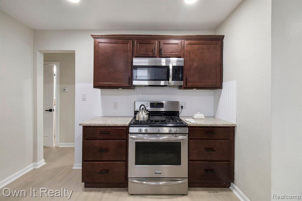 7493 BRAMELL, Redford, MI 48239 — Photo 14