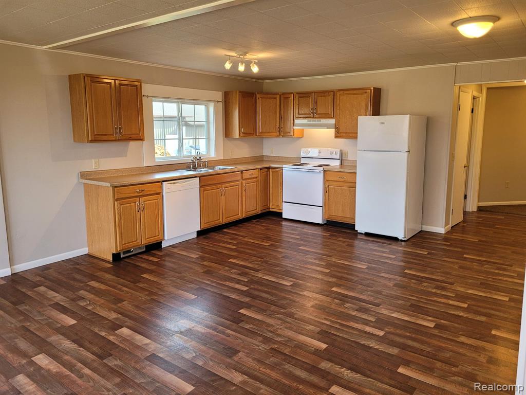 1299 SAND BEACH Road, Bad Axe, MI 48413 — Photo 6