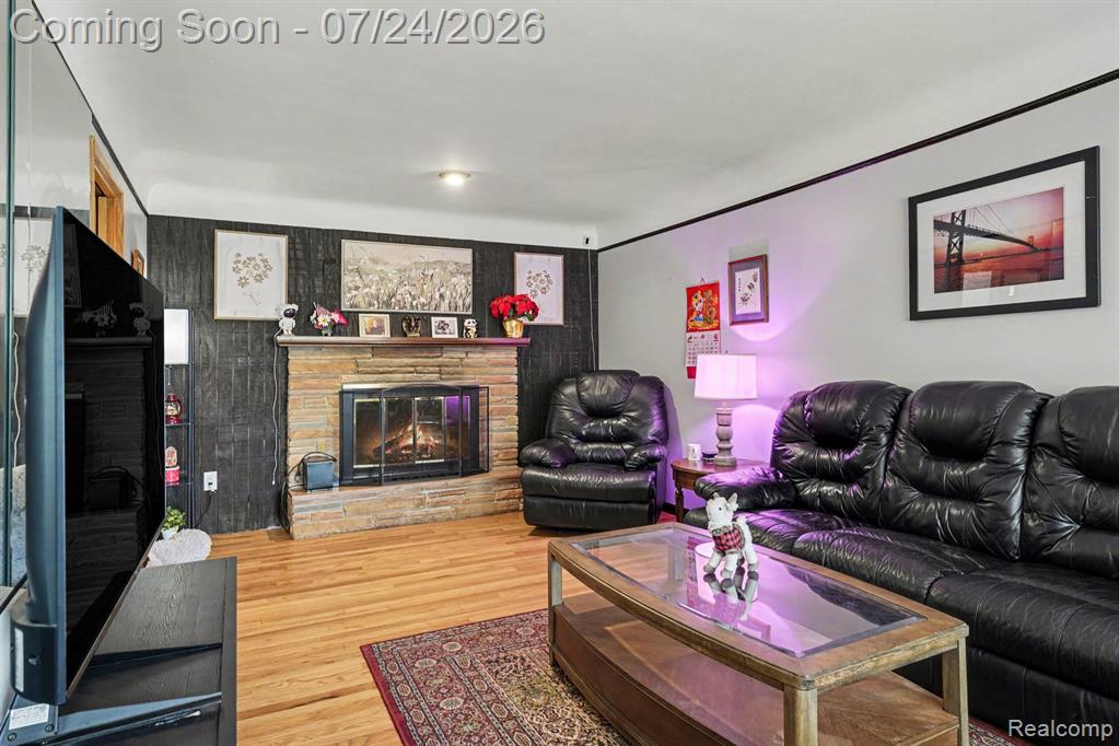 Photo 6