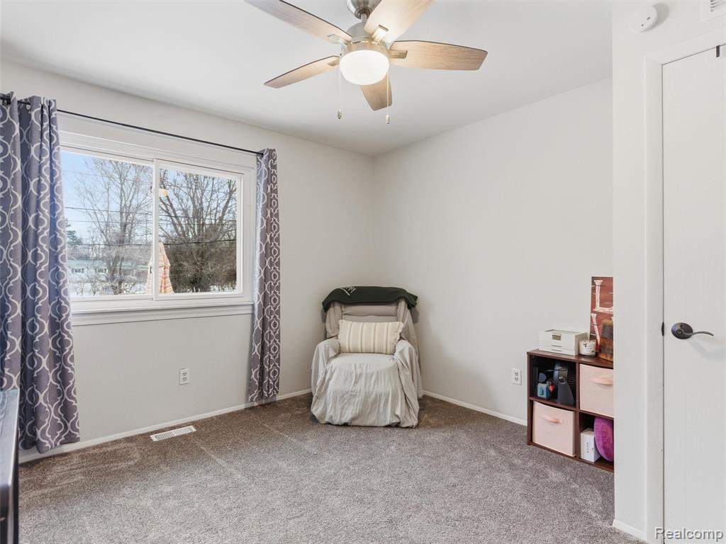 9368 Debby Jo Drive, Clawson, MI — Photo 17