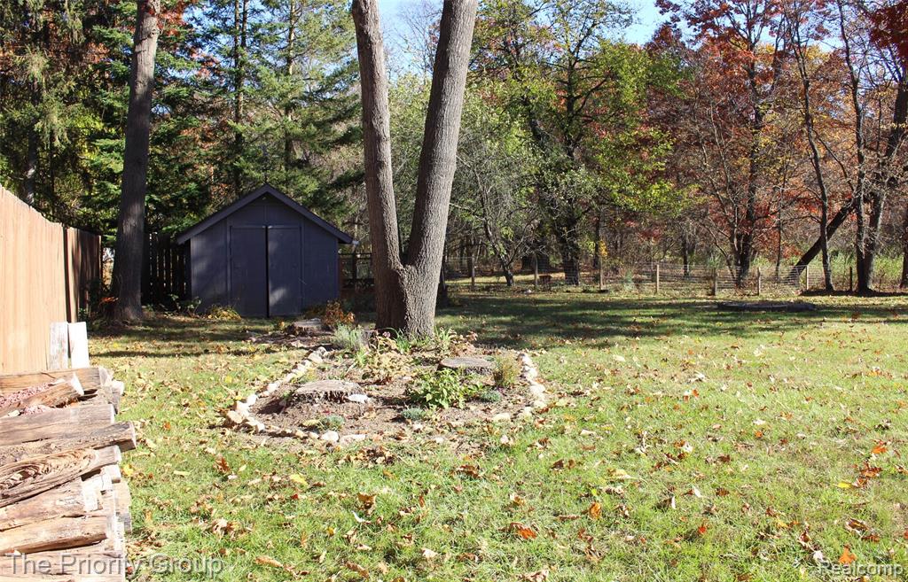 5650 Hillsboro Road, Davisburg, MI 48350 — Photo 9