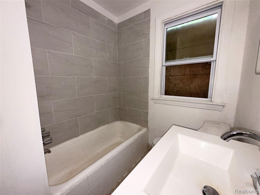 4522 Hereford Street, Detroit, MI 48224 — Photo 12