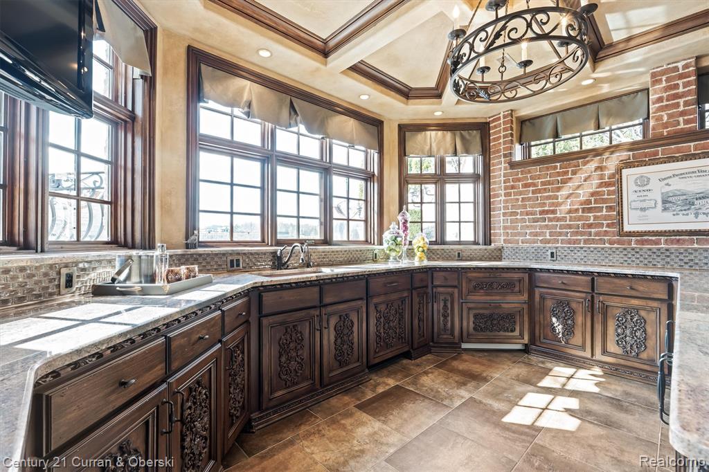 18939 Bella Vista Court, Northville, MI 48168 — Photo 53