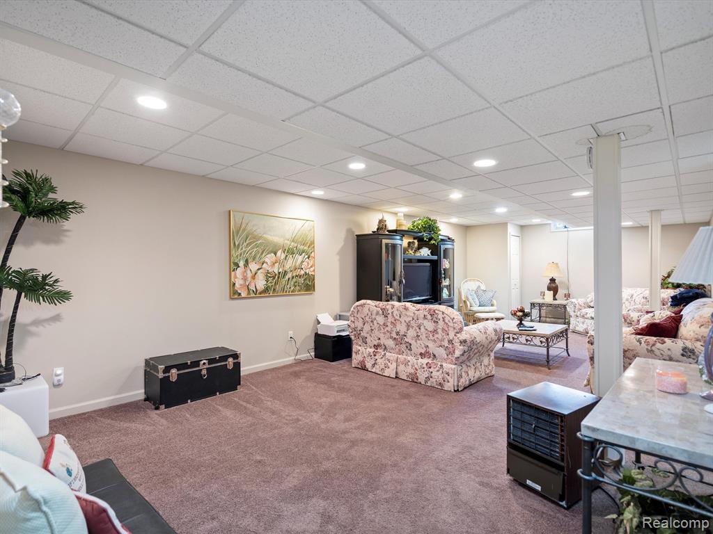 47416 DALLAS Lane, Macomb, MI 48044 — Photo 19