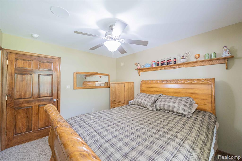21855 Huron River Drive, New Boston, MI 48164 — Photo 28