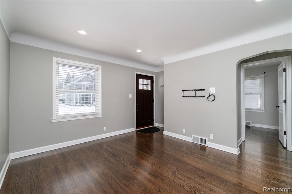 537 BIRD Avenue, Birmingham, MI 48009 — Photo 4
