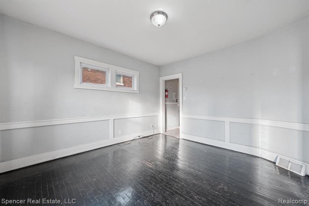 2064 Glynn Court, Detroit, MI 48206 — Photo 18