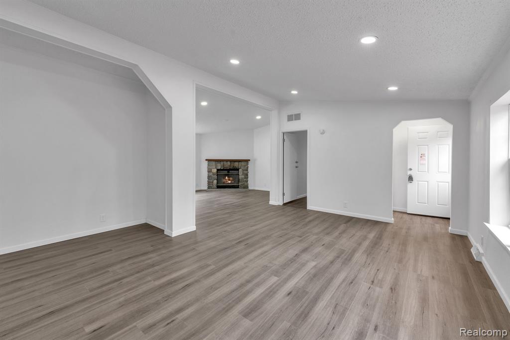 36085 Wick Road, Romulus, MI 48174 — Photo 21