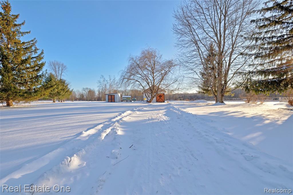 11392 E Carpenter Road, Davison, MI 48423 — Photo 51