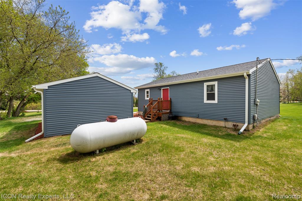 6093 Old State Road, North Branch, MI 48461 — Photo 34