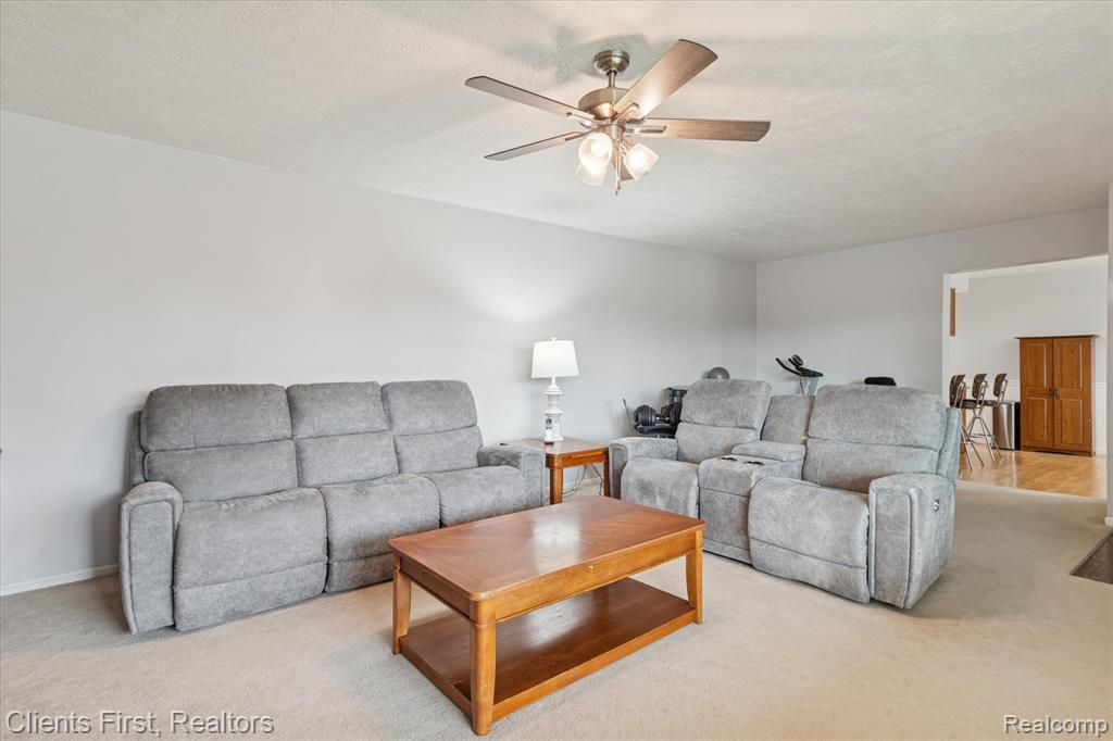 6550 Hitchingham Road, Ypsilanti, MI 48197 — Photo 8