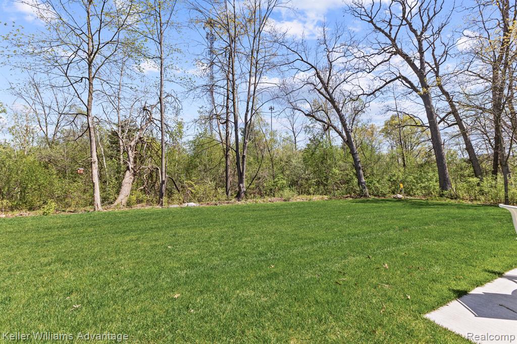 836 Addison Circle, Walled Lake, MI 48390 — Photo 39