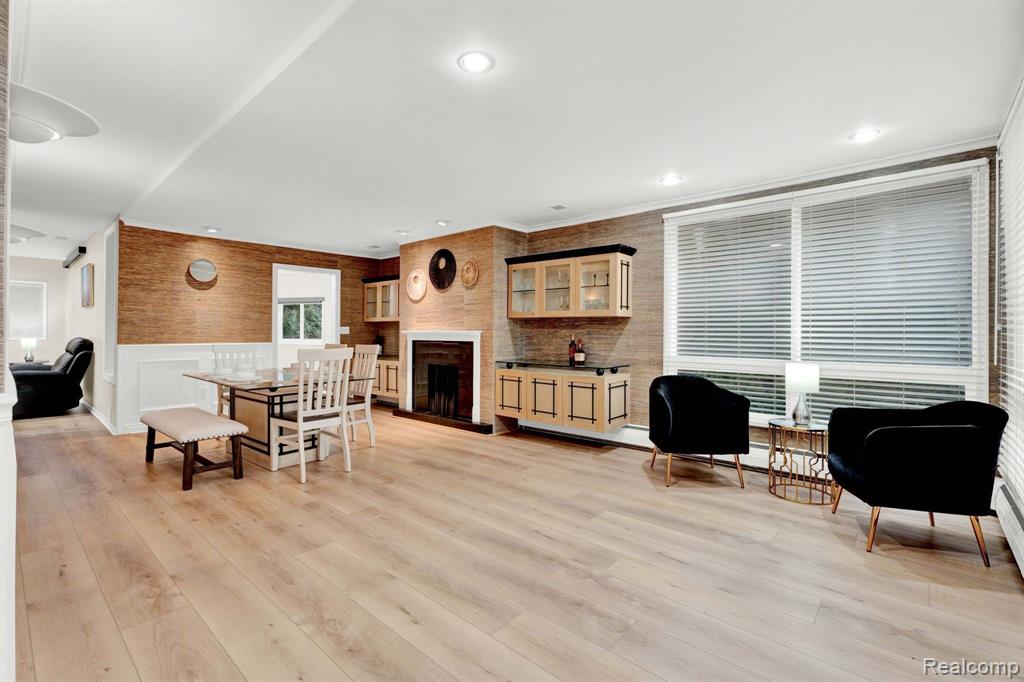 5481 Sunnycrest Drive, West Bloomfield, MI 48323 — Photo 8