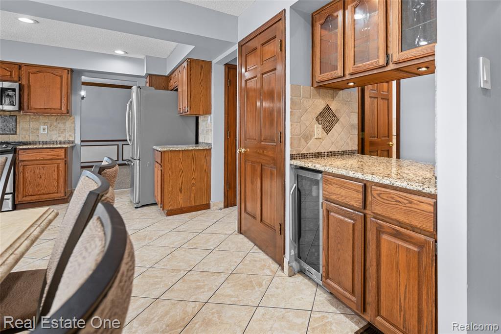 17300 Timothy Drive, Southgate, MI 48195 — Photo 14